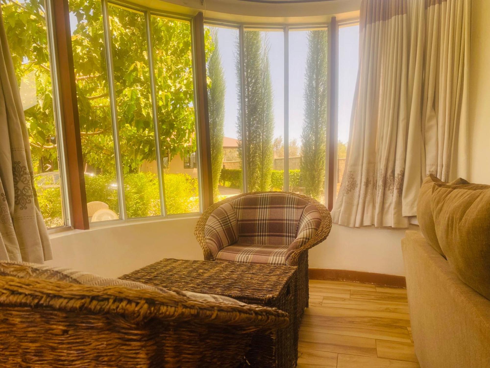 Pendeza La Casa Naivasha